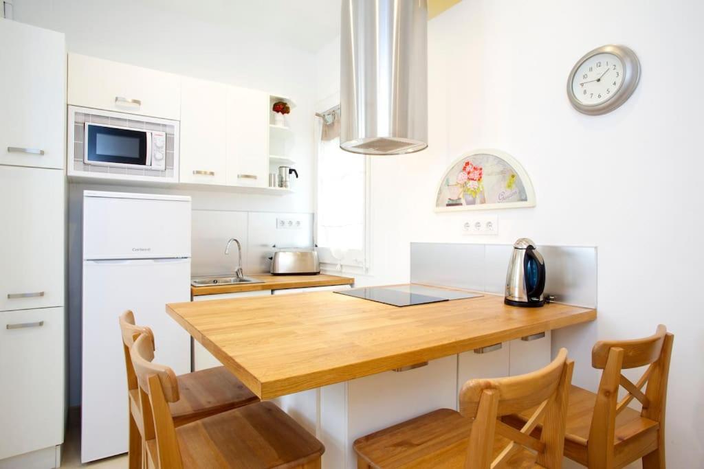 Apartment Gracia Travesera 2 Bedrooms Renovated Barcelona